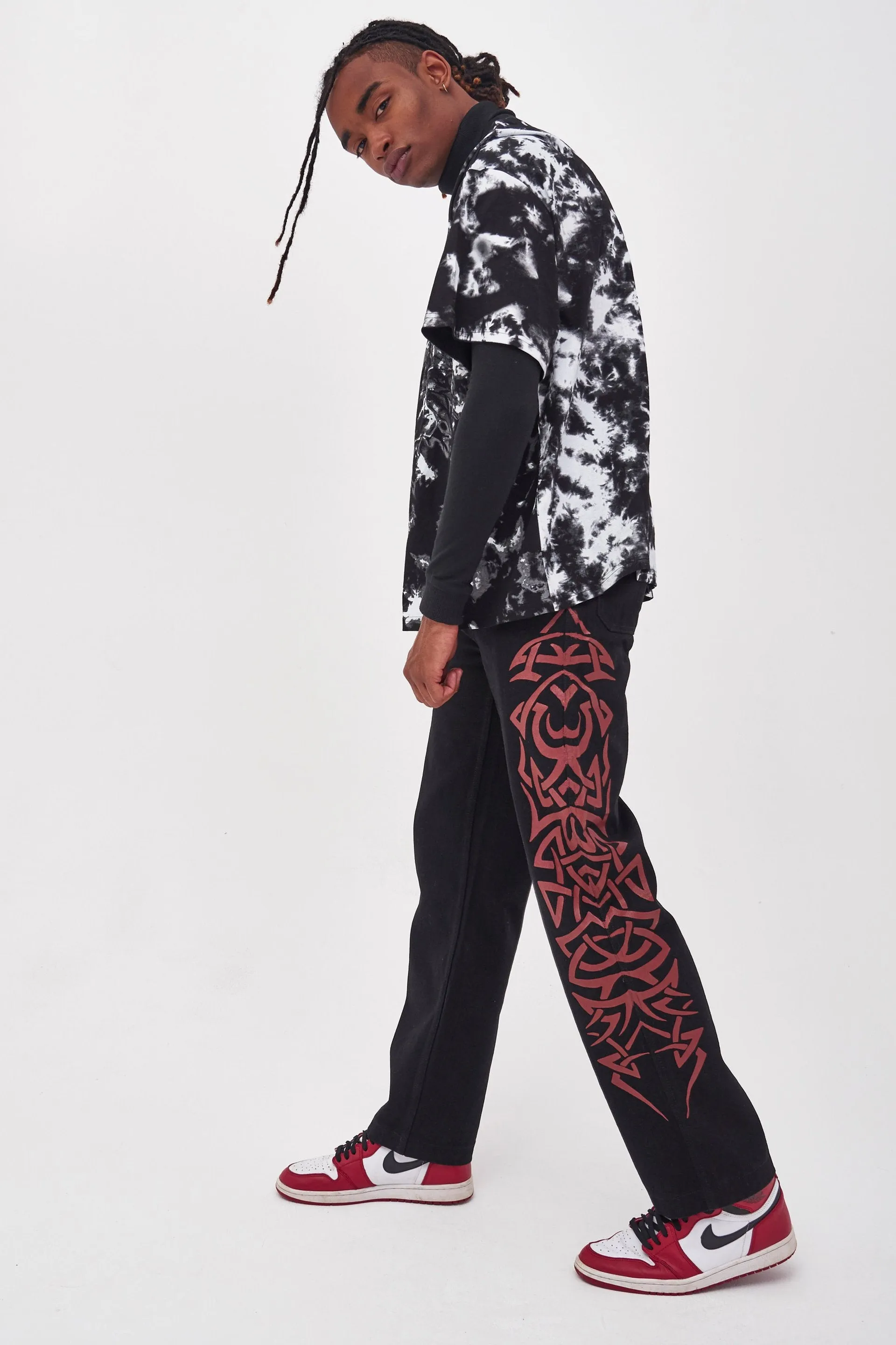 Black Skate Fit Jeans With Red Tribal Detail