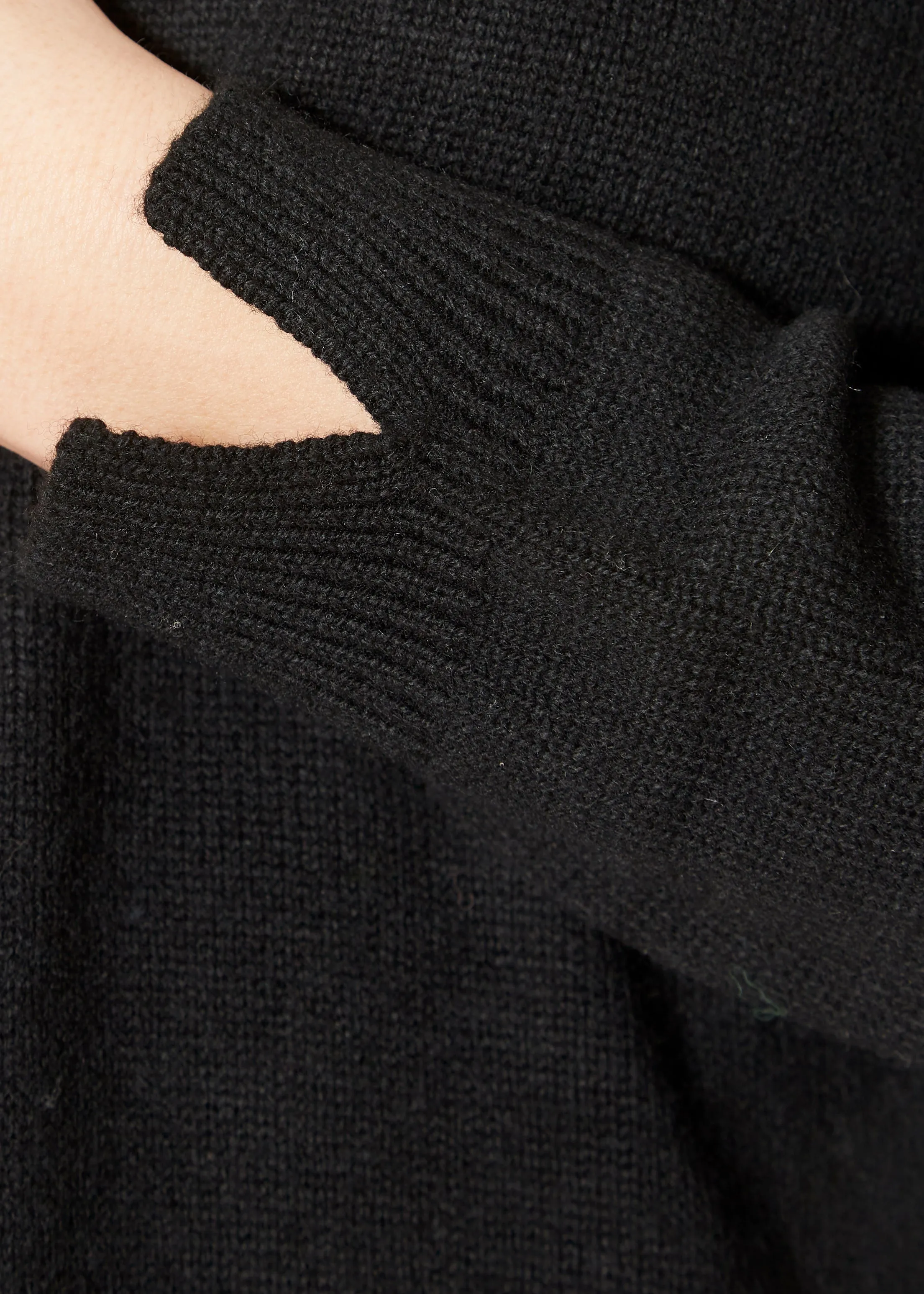 Jessimara Knitwear Tavi Sweater Black