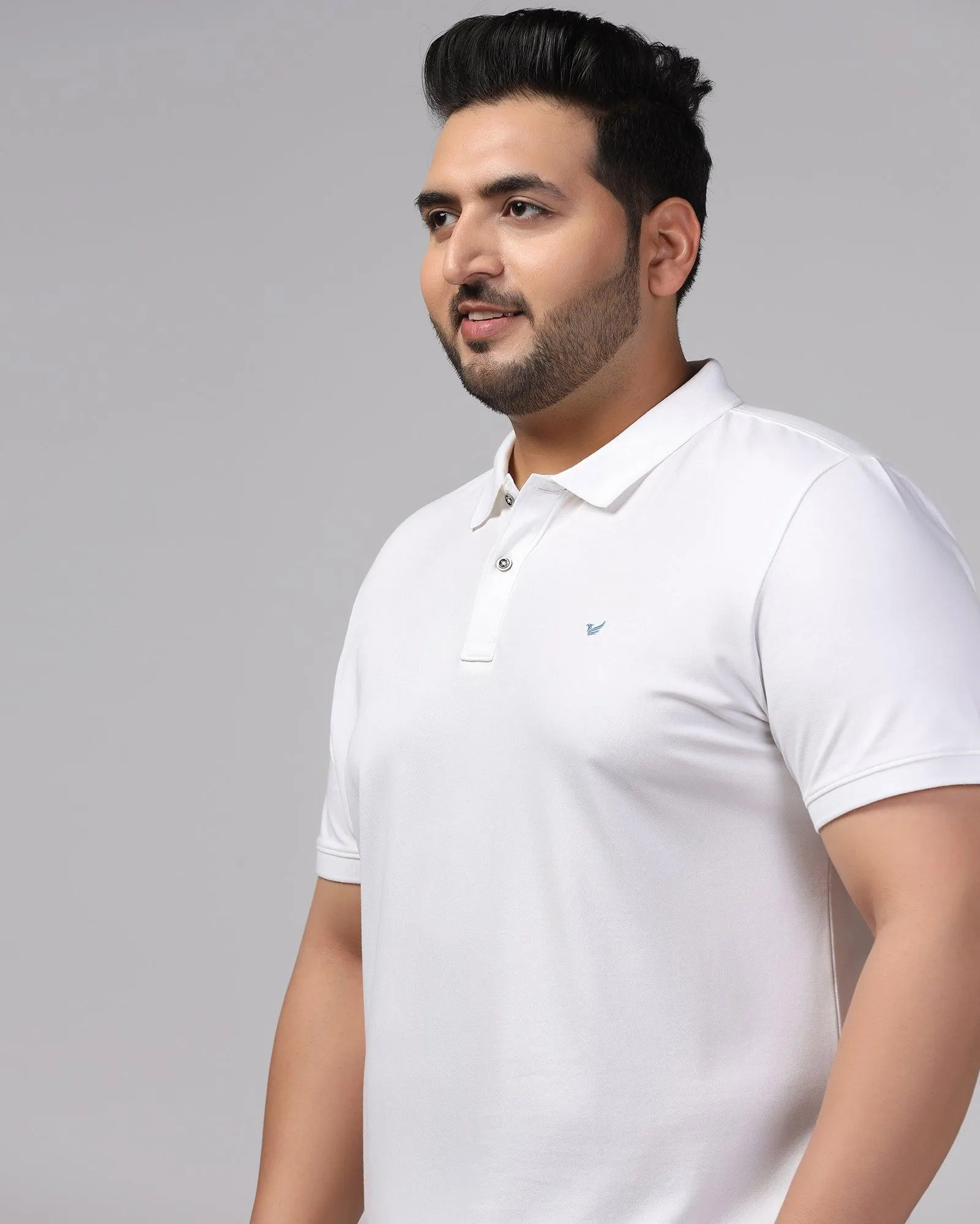 Must Haves Polo White Solid T-Shirt - Yuki