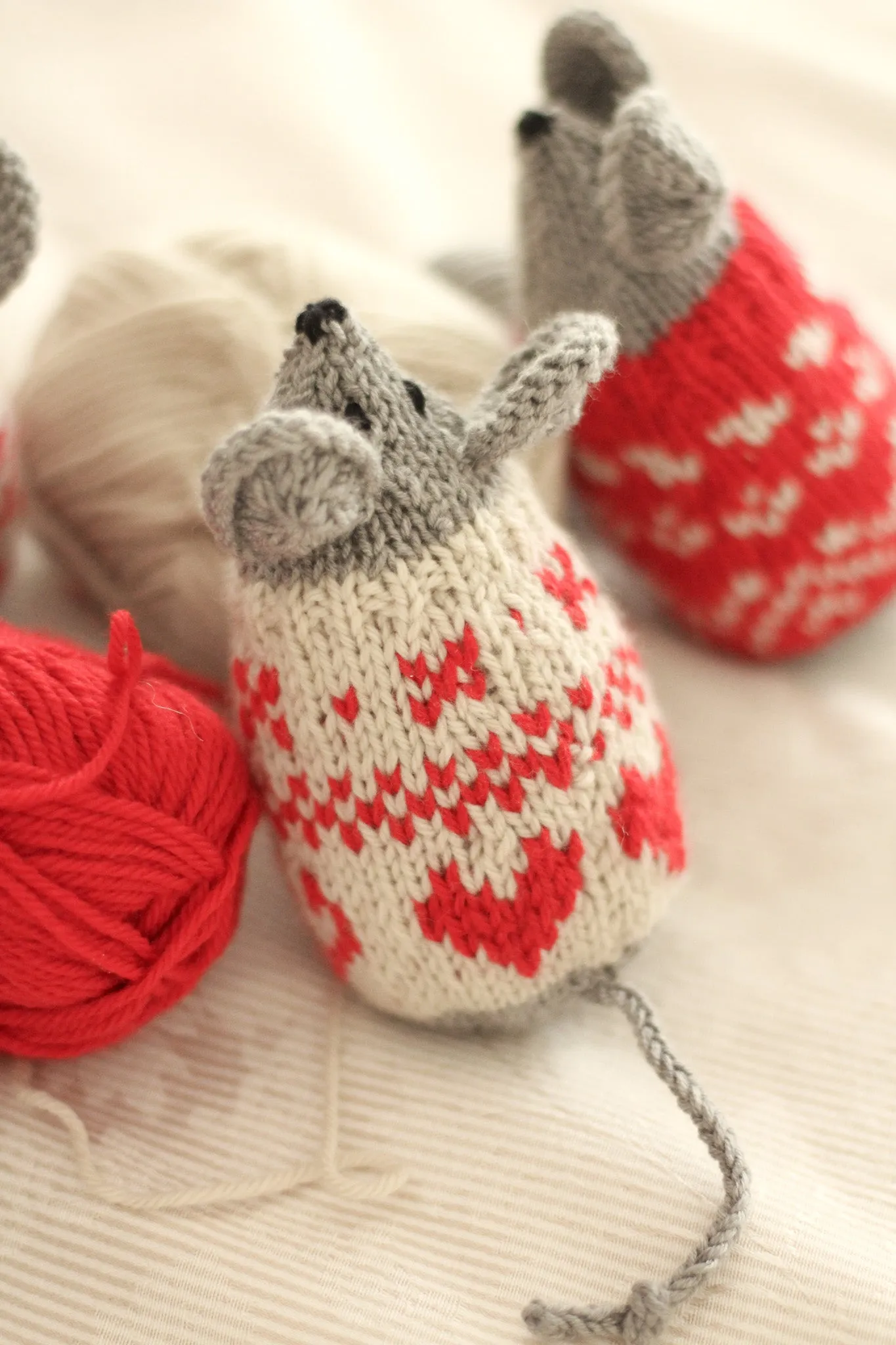 Nordic Christmas Mice | PDF Knitting Pattern