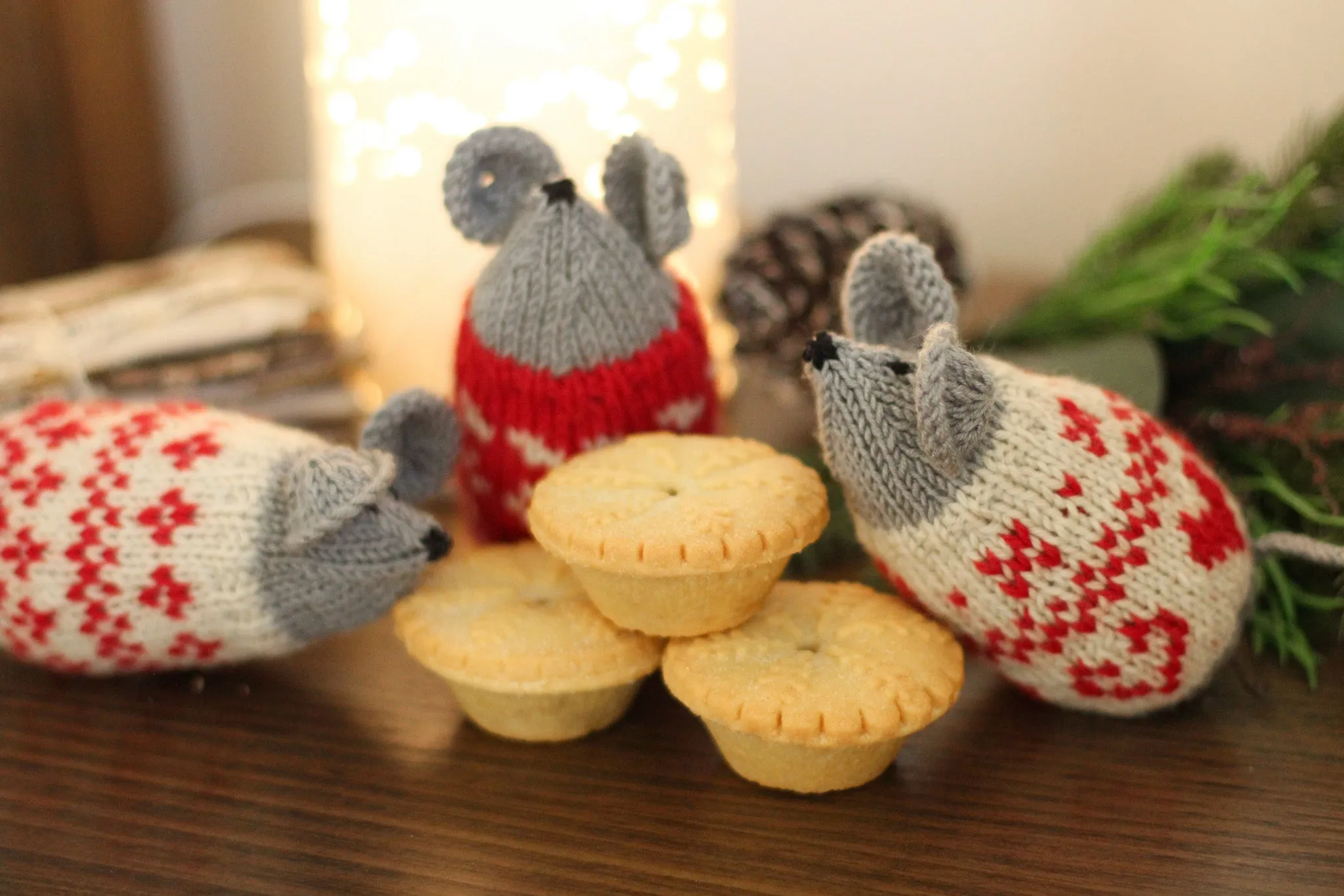 Nordic Christmas Mice | PDF Knitting Pattern