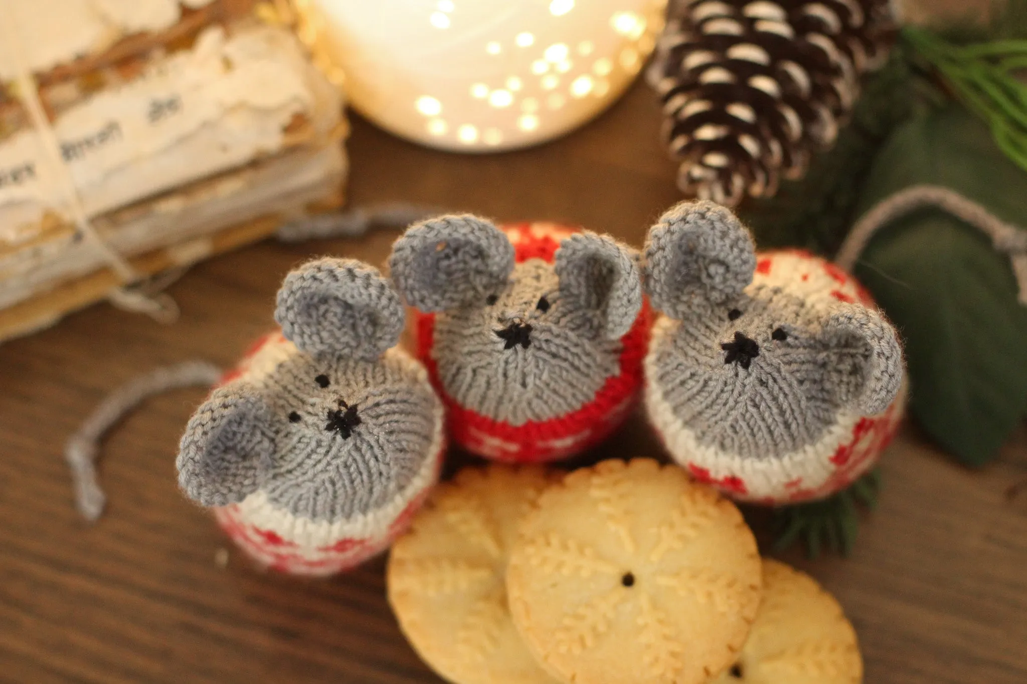 Nordic Christmas Mice | PDF Knitting Pattern