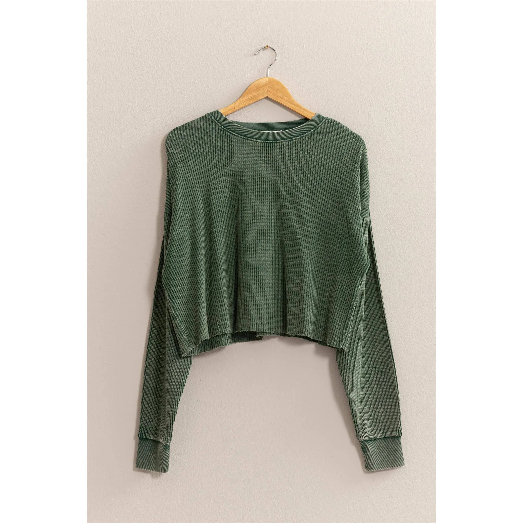 RIBBED LONG SLEEVE CROP SWEATER